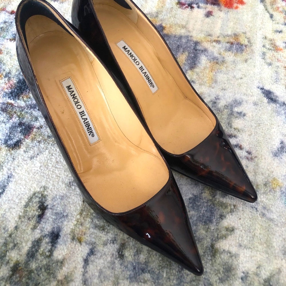 HOT Manolo Blahnik 🐢 tortoishell kitten heels
